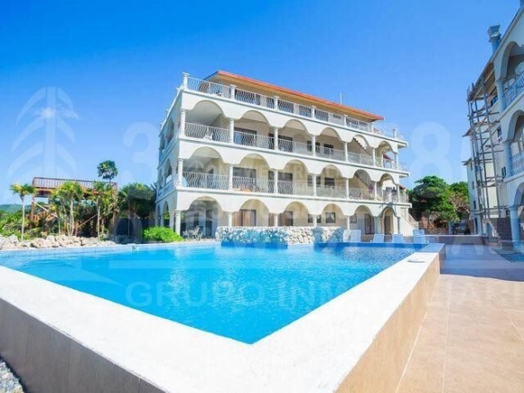 Property with a strategic location in Roatán