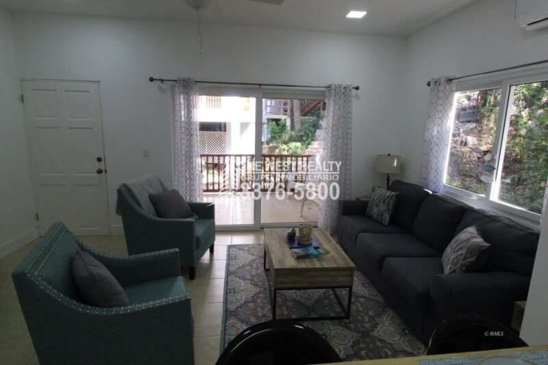 Condo B-6 at Jardines de Catalina, Roatán – A Modern Retreat