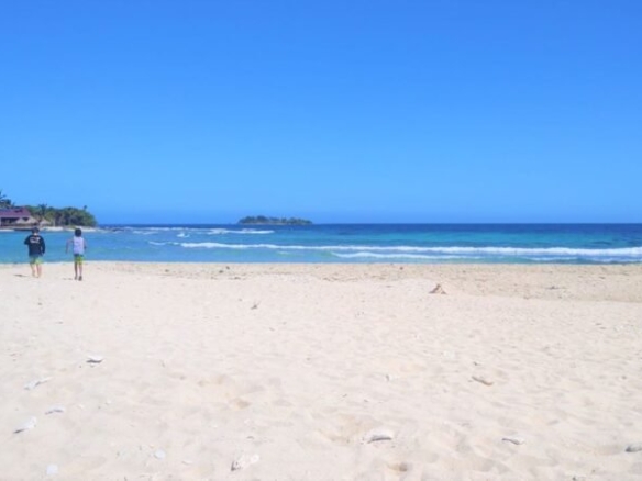 3.6 Acres of Prime Land for Sale in Cayos Cochinos, Islas de la Bahia