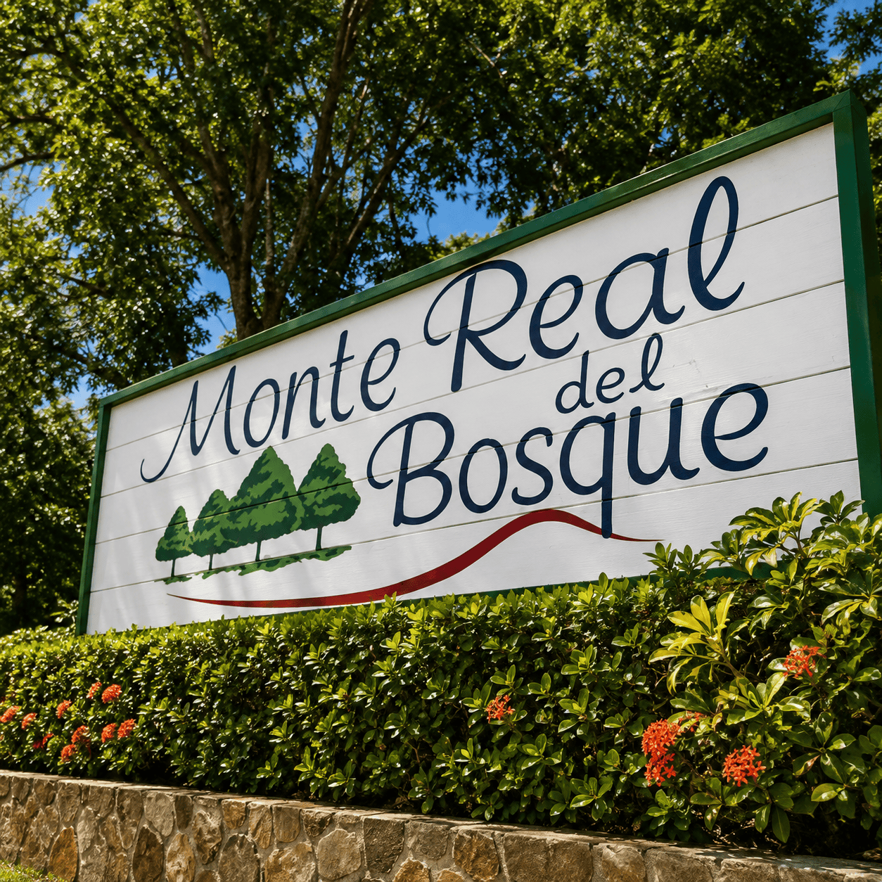 Properties and residential environment in Monte Real del Bosque La Ceiba Honduras