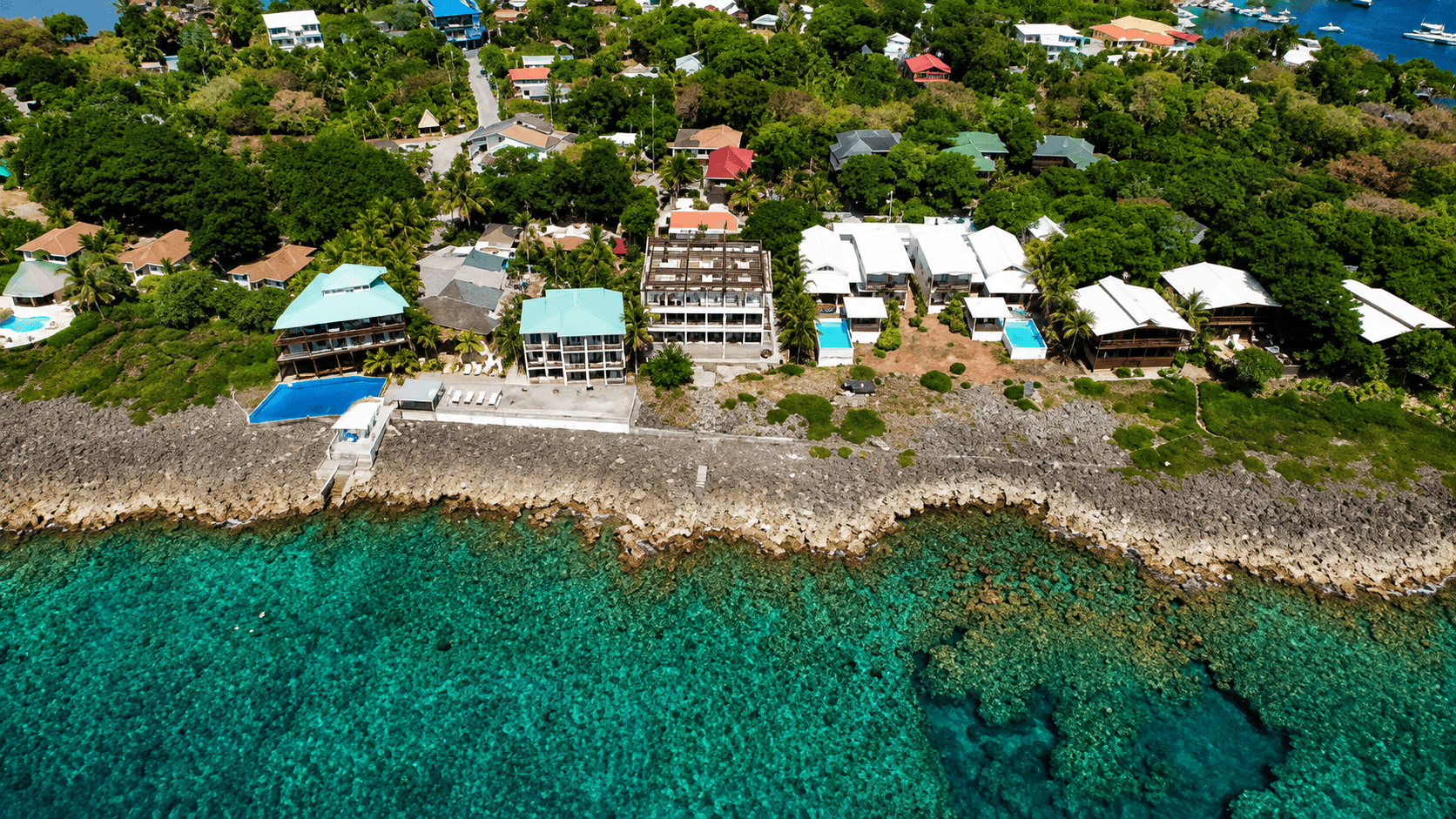 Real estate and Caribbean lifestyle in West End Roatan