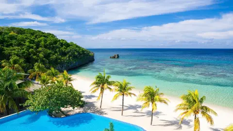 Corozal Roatan tropical scenery