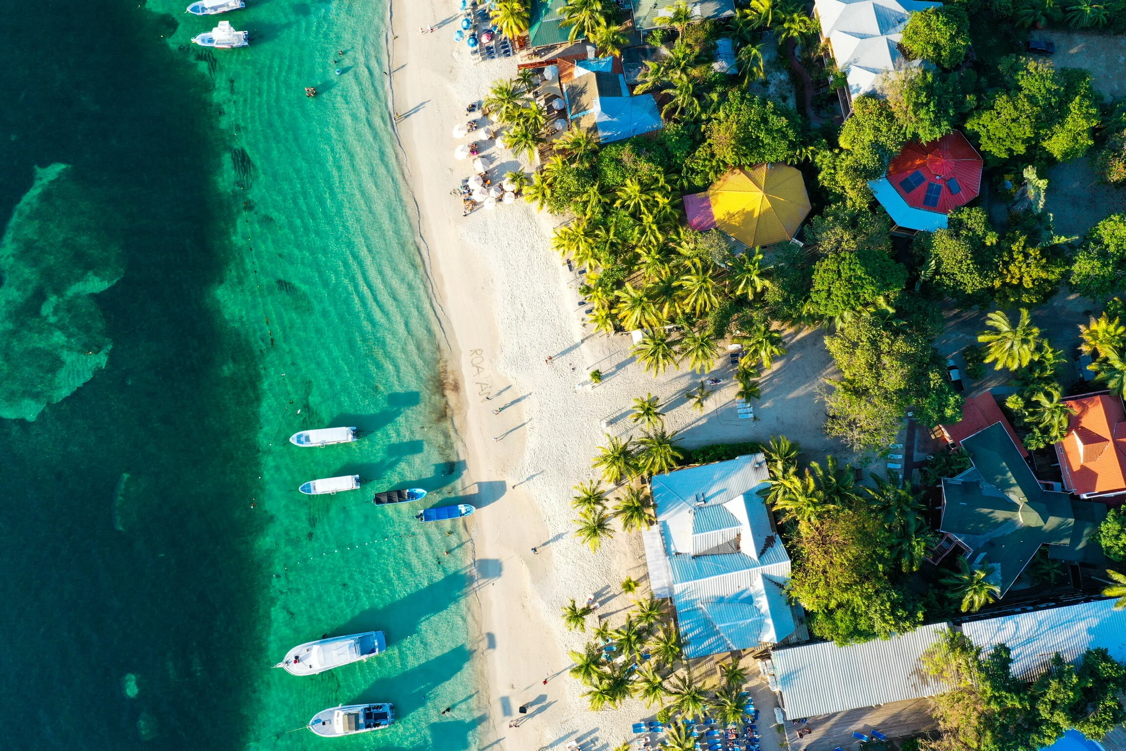 Honduran Caribbean island lifestyle and coastal scenery